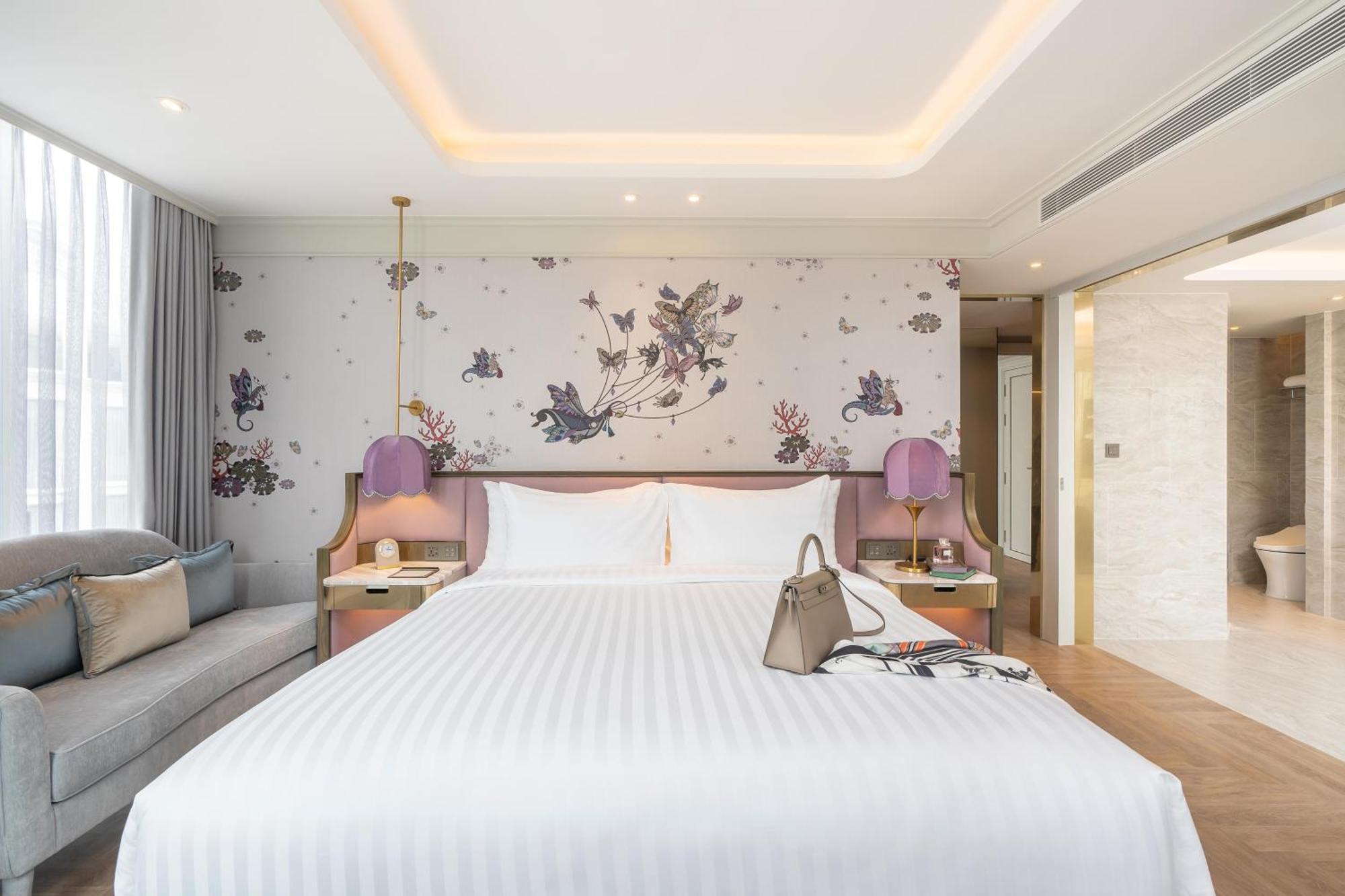 The Salil Hotel Riverside Bangkok Dış mekan fotoğraf Deluxe Suite